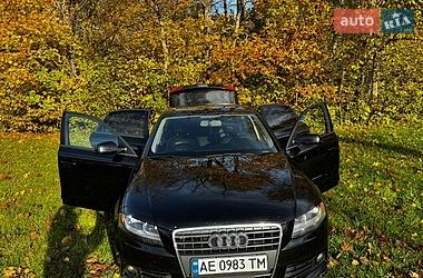 Седан Audi A4 2011 в Кривом Роге