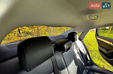 Седан Audi A4 2011 в Кривом Роге