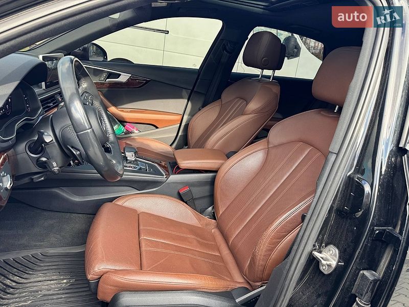 Седан Audi A4 2017 в Тернополі