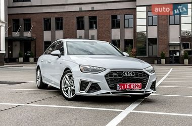 Седан Audi A4 2022 в Києві