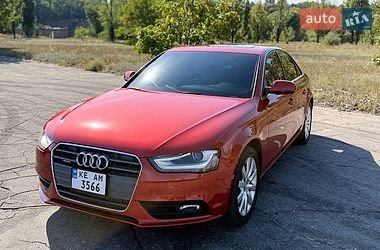 Седан Audi A4 2013 в Каменском