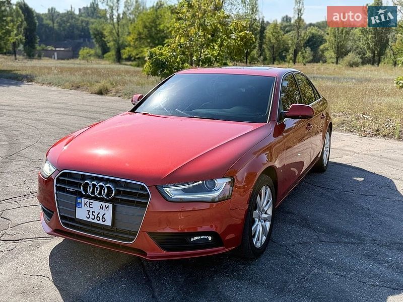 Седан Audi A4 2013 в Каменском