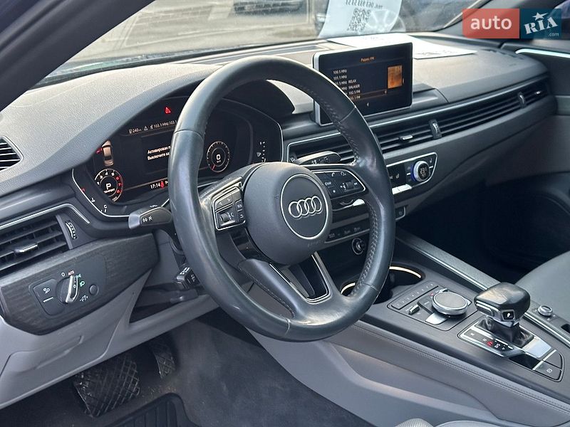 Седан Audi A4 2019 в Киеве