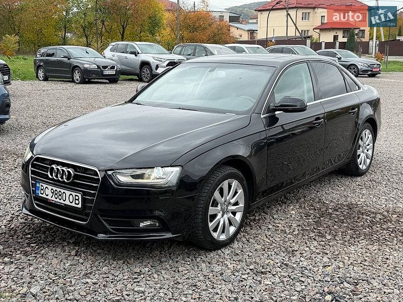 Седан Audi A4 2013 в Винниках