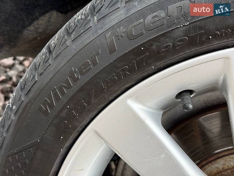 Седан Audi A4 2013 в Винниках