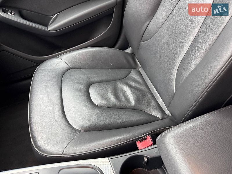 Седан Audi A4 2013 в Винниках