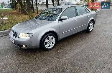 Седан Audi A4 2002 в Хотині