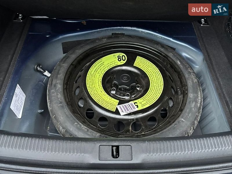 Седан Audi A4 2015 в Івано-Франково