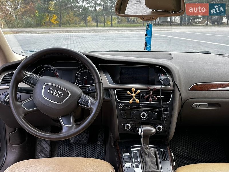 Седан Audi A4 2013 в Миколаєві