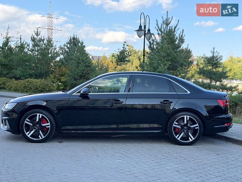 Седан Audi A4 2017 в Ивано-Франковске