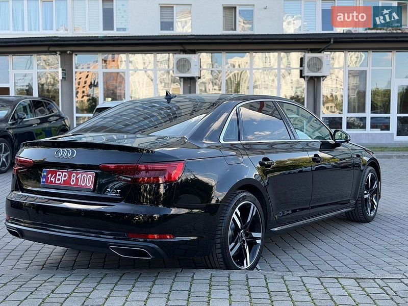 Седан Audi A4 2017 в Ивано-Франковске