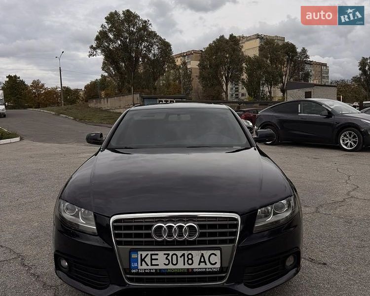Седан Audi A4 2010 в Дніпрі