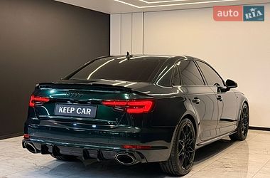 Седан Audi A4 2016 в Одесі
