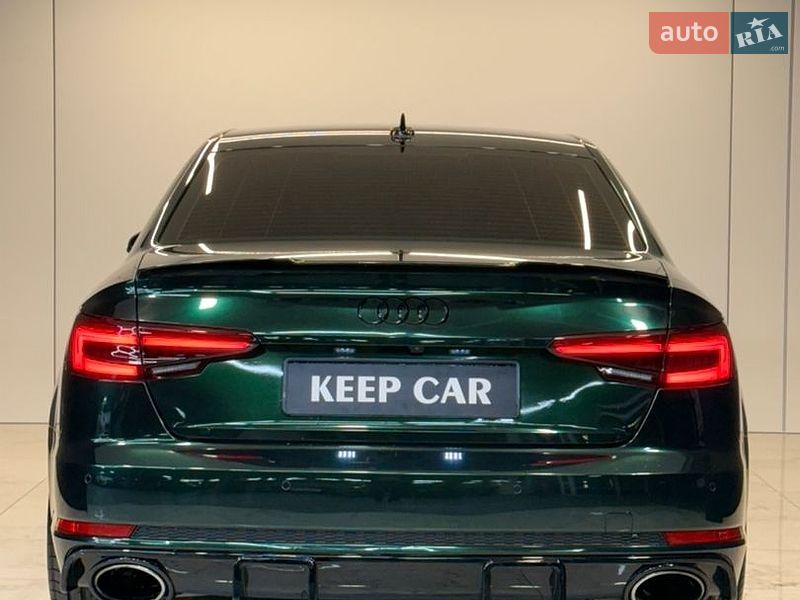 Седан Audi A4 2016 в Одесі