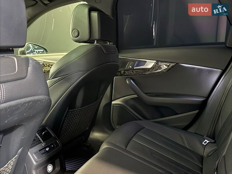 Седан Audi A4 2016 в Одесі