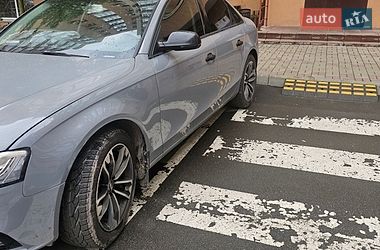 Седан Audi A4 2013 в Киеве