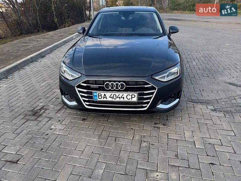 Седан Audi A4 2020 в Гайвороне