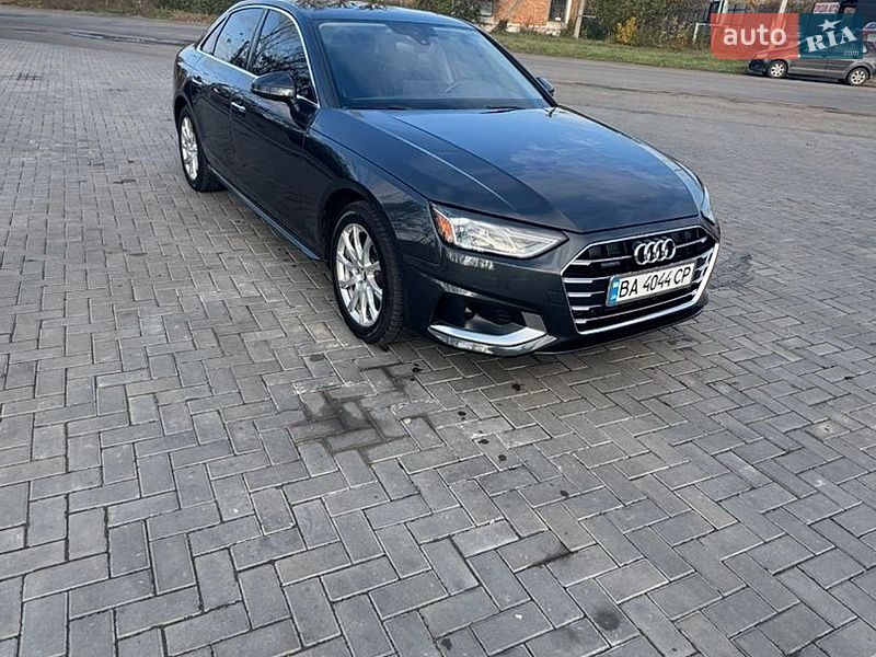 Седан Audi A4 2020 в Гайвороне