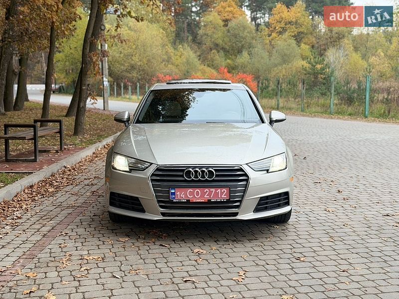 Седан Audi A4 2017 в Львові