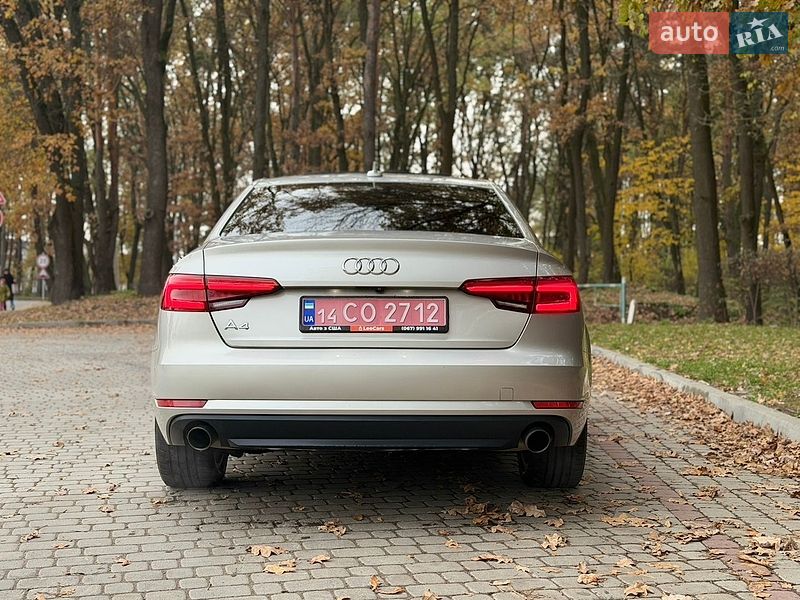 Седан Audi A4 2017 в Львові