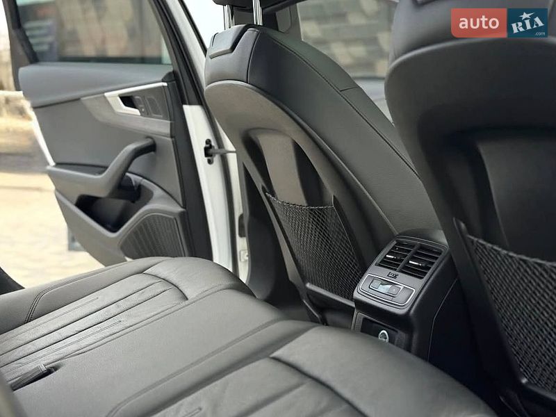 Седан Audi A4 2018 в Кропивницькому