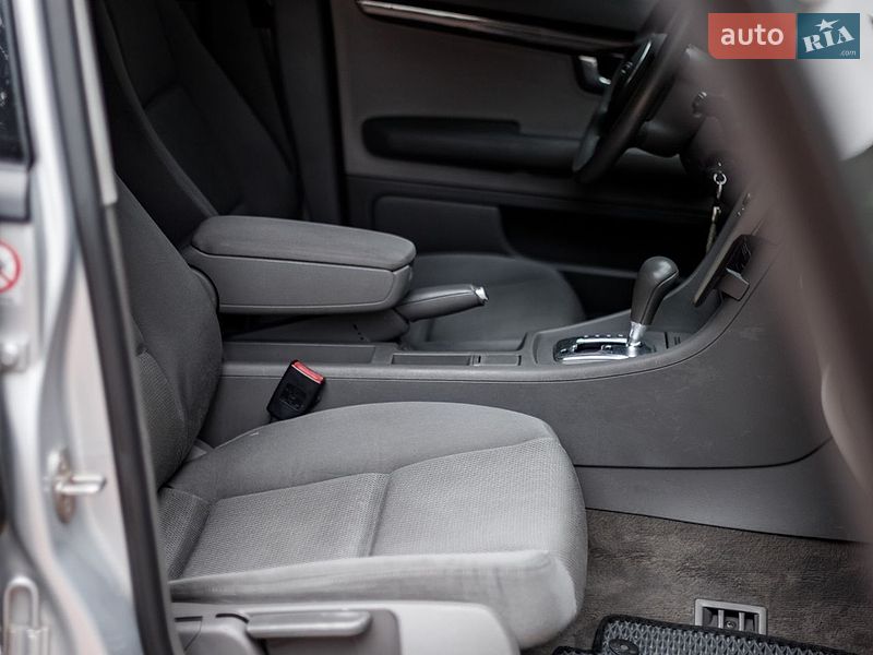 Универсал Audi A4 2001 в Баре