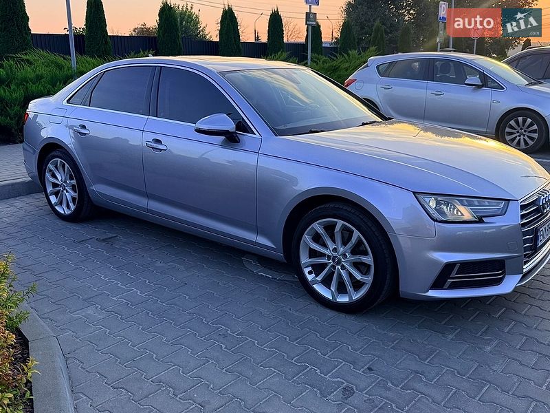 Седан Audi A4 2018 в Тернополі