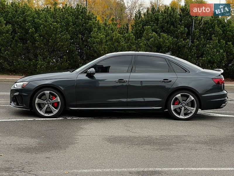 Седан Audi A4 2019 в Києві