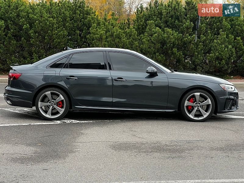 Седан Audi A4 2019 в Києві