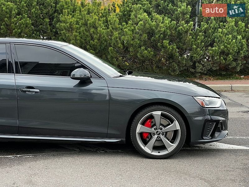 Седан Audi A4 2019 в Києві