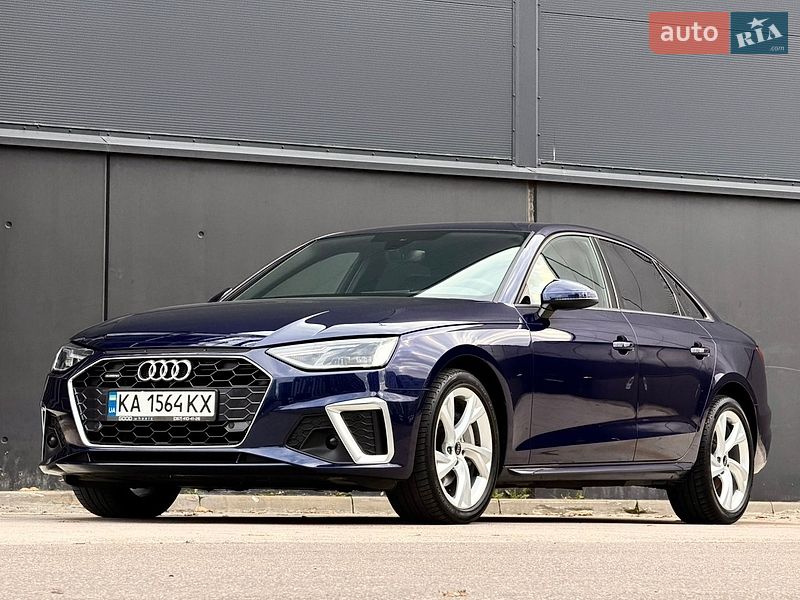 Седан Audi A4 2023 в Києві