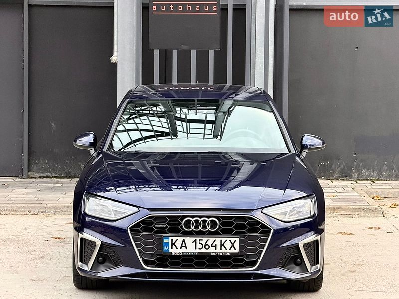 Седан Audi A4 2023 в Києві
