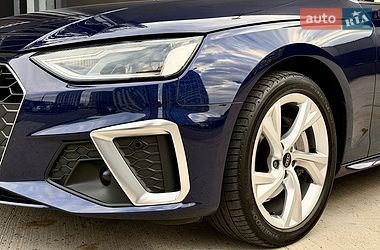 Седан Audi A4 2023 в Києві