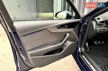 Седан Audi A4 2023 в Києві