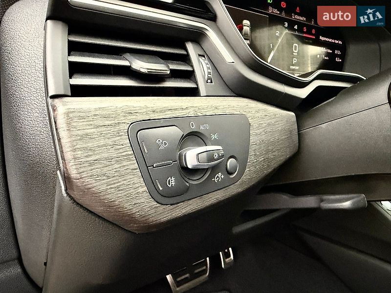 Седан Audi A4 2023 в Києві