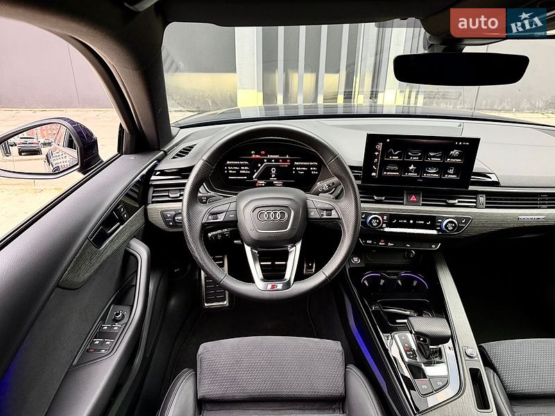 Седан Audi A4 2023 в Києві
