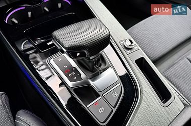 Седан Audi A4 2023 в Києві