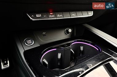 Седан Audi A4 2023 в Києві