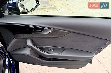 Седан Audi A4 2023 в Києві