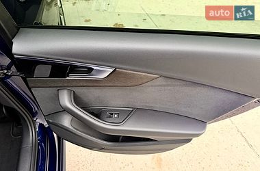 Седан Audi A4 2023 в Києві