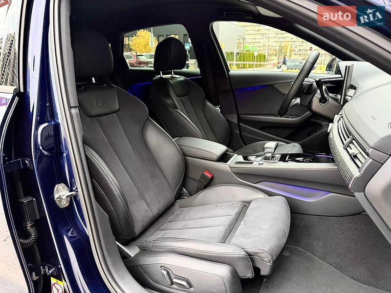 Седан Audi A4 2023 в Києві