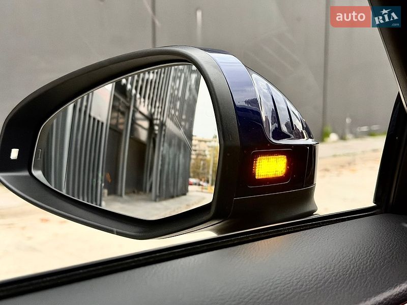 Седан Audi A4 2023 в Києві