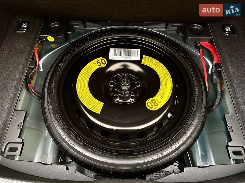Седан Audi A4 2023 в Києві