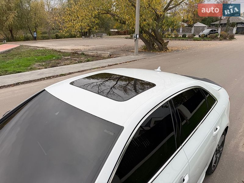 Седан Audi A4 2016 в Києві