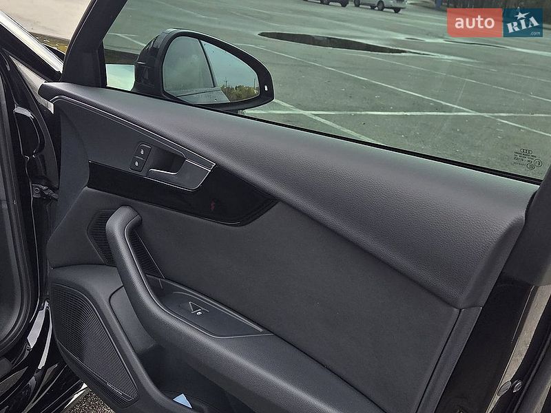 Седан Audi A4 2021 в Гостомеле