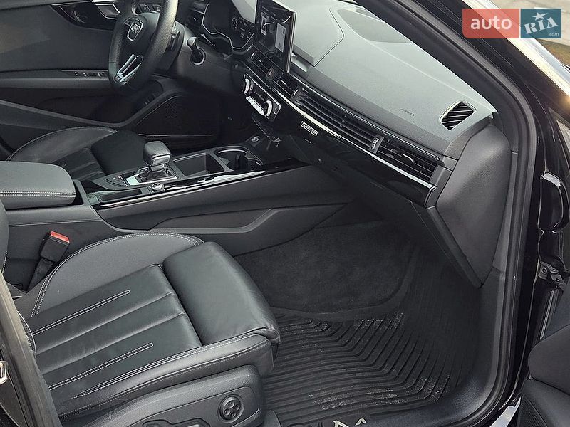 Седан Audi A4 2021 в Гостомеле