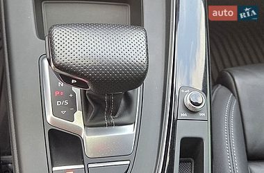 Седан Audi A4 2021 в Гостомеле
