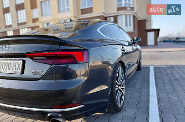Лифтбек Audi A5 Sportback 2017 в 