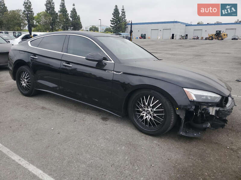 Лифтбек Audi A5 Sportback 2022 в 