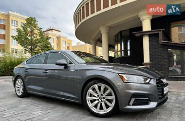 Лифтбек Audi A5 Sportback 2017 в 